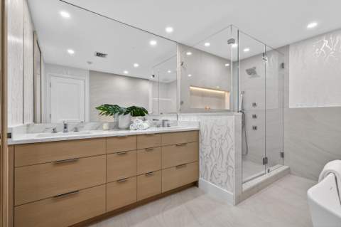 100 Royal Palm Way #D2, Palm Beach FL - photo 17 of 30