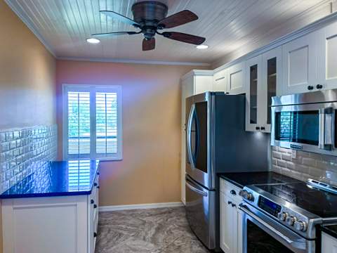 6303 SE Williamsburg Drive #201, Hobe Sound FL - photo 9 of 29