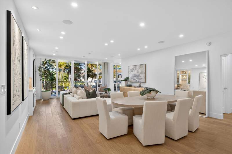 2 bedroom Condominium at 100 Royal Palm Way #D2, One Royal Palm Way Condo, Palm Beach — photo 2