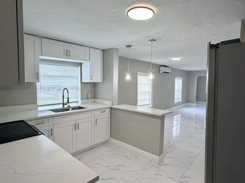 605 NW 9th Avenue, Pompano Beach FL - photo 7 of 15