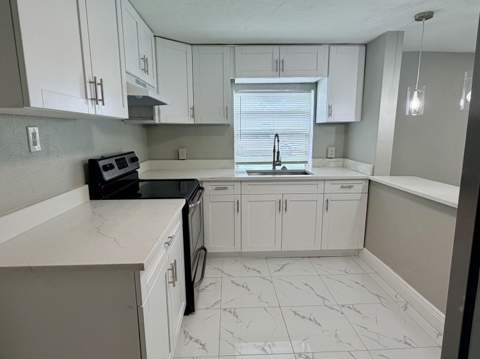605 NW 9th Avenue, Pompano Beach FL - photo 8 of 15