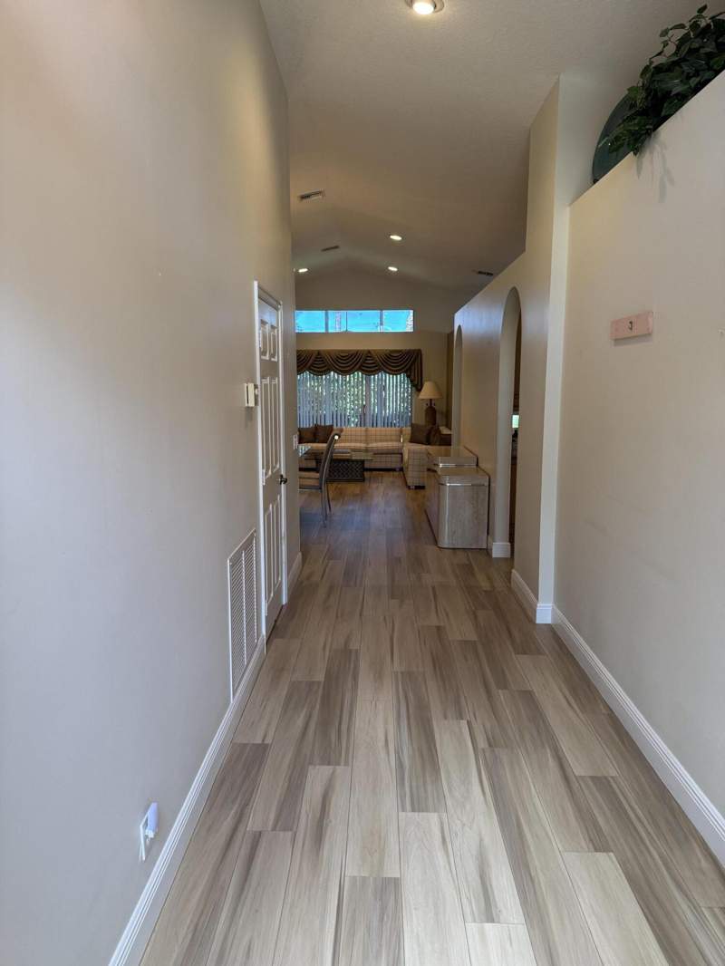3 bedroom Single Family Residence at 6693 Sun River Road, Lakeridge Greens At Pipers Glen, Boynton Beach — photo 5