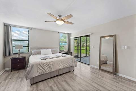 2205 S Cypress Bend Drive #103, Pompano Beach FL - photo 23 of 37