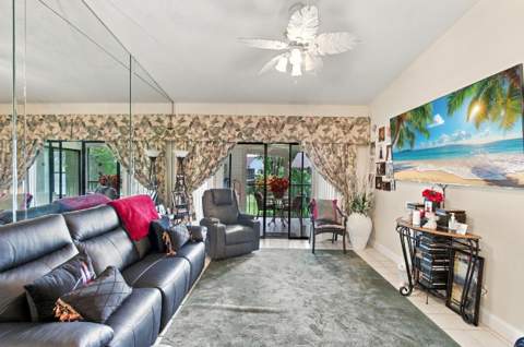 3340 Lucerne Park Drive, Greenacres FL - photo 11 of 28