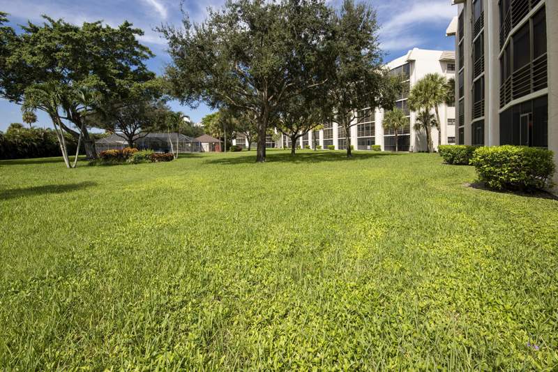 2 bedroom Condominium at 9170 SW 14th Street #4107, Patios Of Boca Barwood Condo, Boca Raton — photo 4