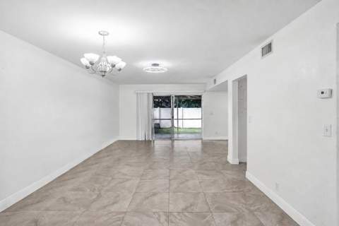 8091 NW 12th Street #H, Margate FL - photo 15 of 40