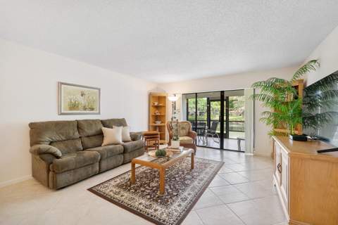 9283 Vista Del Lago #37-I, Boca Raton FL - photo 6 of 27
