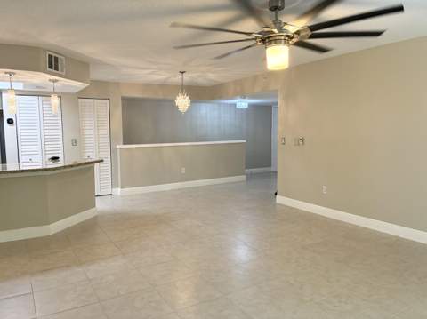 1000 Crestwood Court #1005, Royal Palm Beach FL - photo 7 of 23