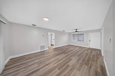 2557 SE Robin Circle, Port St. Lucie FL - photo 6 of 36