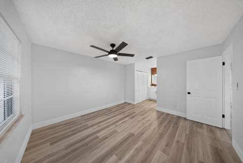2557 SE Robin Circle, Port St. Lucie FL - photo 14 of 36