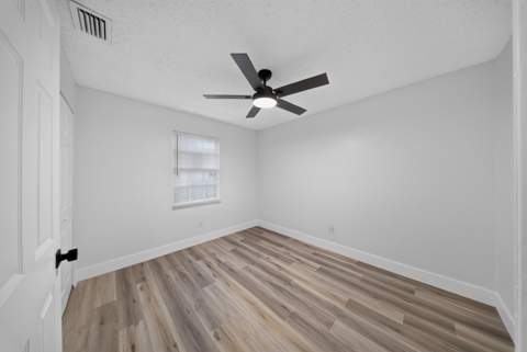 2557 SE Robin Circle, Port St. Lucie FL - photo 12 of 36