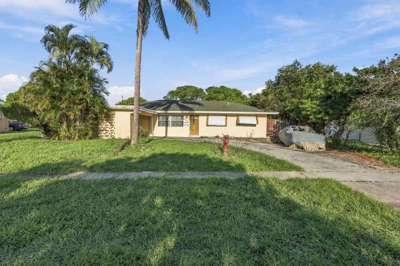 3 bedroom Single Family Residence at 430 N Ware Drive, Palm Beach Lakes South, West Palm Beach — photo 5