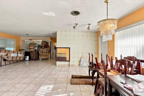 430 N Ware Drive, West Palm Beach FL - photo 9 of 32