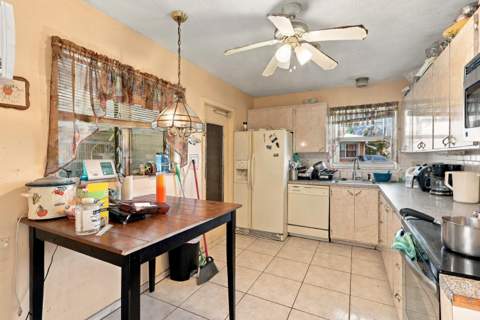 430 N Ware Drive, West Palm Beach FL - photo 16 of 32