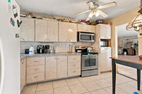 430 N Ware Drive, West Palm Beach FL - photo 17 of 32