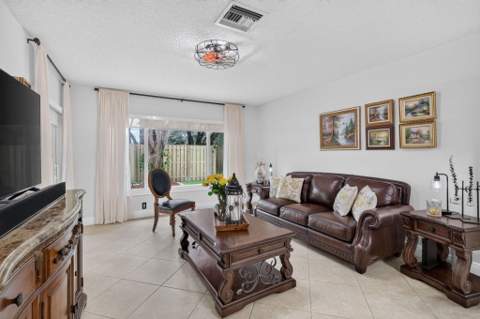 10531 NW 11th Court, Plantation FL - photo 21 of 54