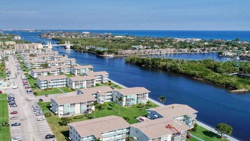 1 bedroom Condominium at 350 Horizons E #106, Sterling Village, Boynton Beach — photo 2