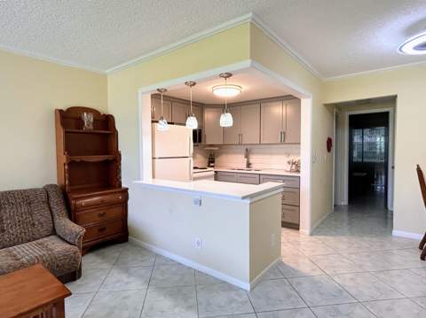 350 Horizons E #106, Boynton Beach FL - photo 10 of 41