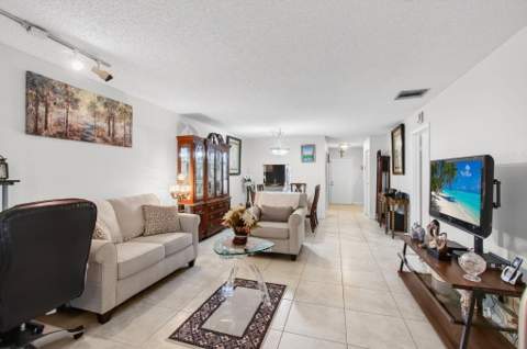 136 Lake Rebecca Drive, West Palm Beach FL - photo 15 of 64