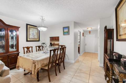 136 Lake Rebecca Drive, West Palm Beach FL - photo 17 of 64