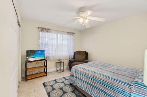 136 Lake Rebecca Drive, West Palm Beach FL - photo 23 of 64
