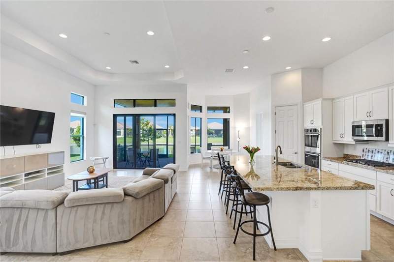 2 bedroom Single Family Residence at 9567 Karlberg Way, Parkland Royale, Parkland — photo 3