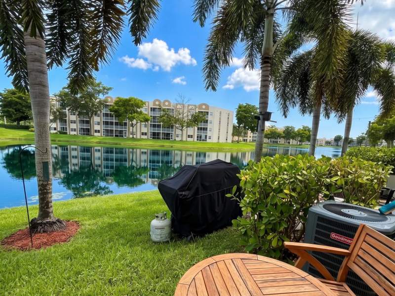 3 bedroom Townhouse at 7843 Catalina Circle, Kings Point Commercial Park, Tamarac — photo 2