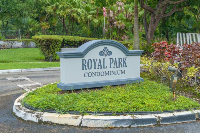 2 bedroom Condominium at 101 Royal Park Drive #1C, Royal Park Condo, Oakland Park — photo 4