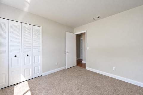 1697 SE Burgundy Lane, Port St. Lucie FL - photo 17 of 36