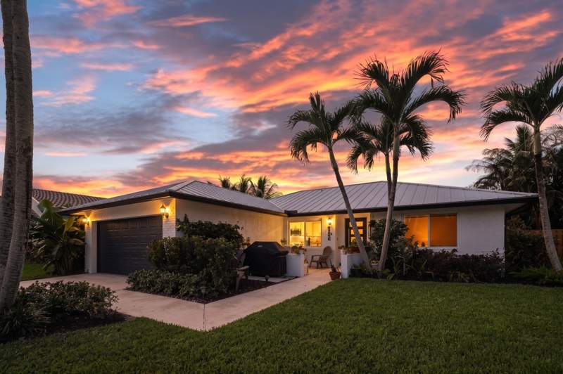 3 bedroom Single Family Residence at 129 Stillwater Circle, Indian Creek Ph V, Jupiter — photo 4