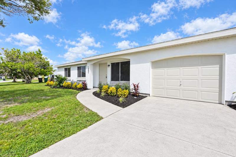 3 bedroom Single Family Residence at 1697 SE Burgundy Lane, South Port St Lucie Unit 16, Port St. Lucie — photo 4