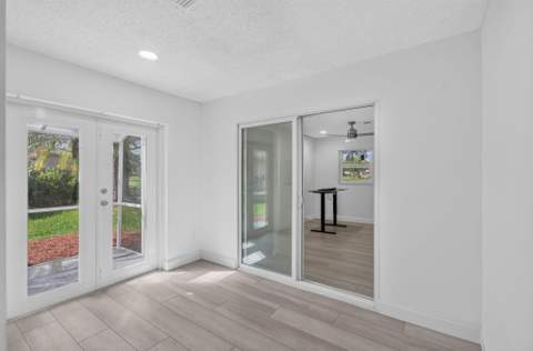 5642 Forest Oaks Terrace, Delray Beach FL - photo 10 of 45
