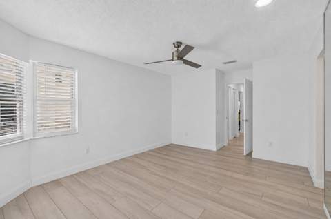 5642 Forest Oaks Terrace, Delray Beach FL - photo 23 of 45