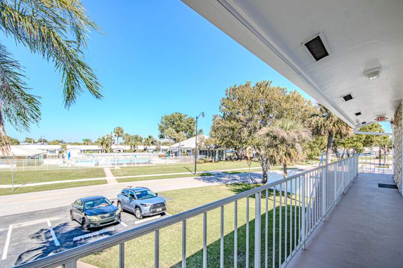 2 bedroom Condominium at 2850 W Golf Boulevard #210, Leisureville Fairway Two Condo, Pompano Beach — photo 5