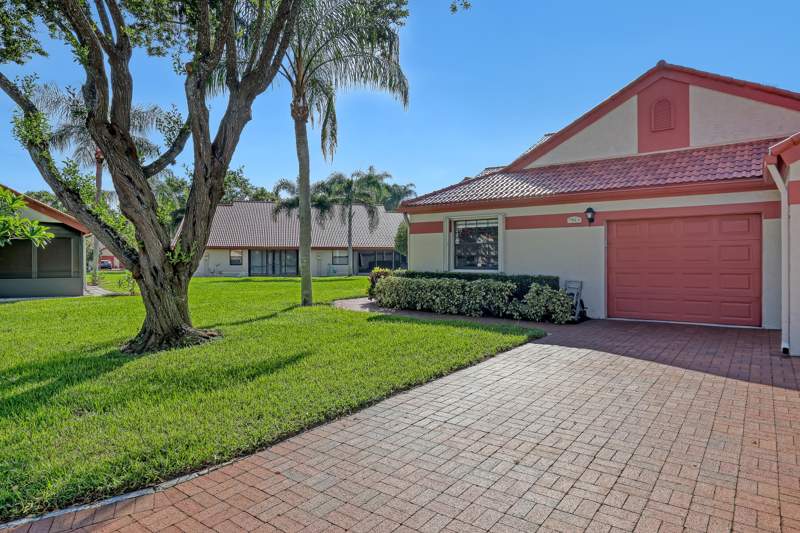 2 bedroom Townhouse at 7744 Lexington Club Boulevard, Lexington Club, Delray Beach — photo 3