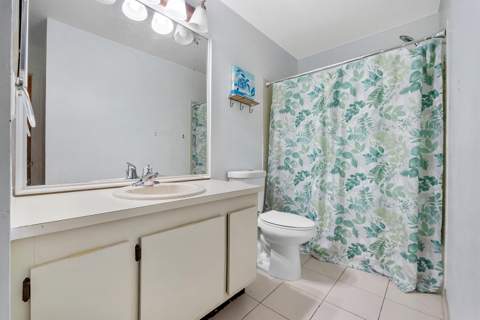 1469 Sussex Drive, North Lauderdale FL - photo 17 of 22