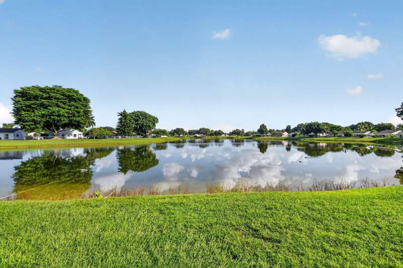 2 bedroom Single Family Residence at 9099 Carma Drive, Tartan Lakes 1, Boynton Beach — photo 3