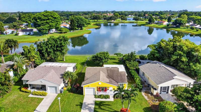 2 bedroom Single Family Residence at 9099 Carma Drive, Tartan Lakes 1, Boynton Beach — photo 5