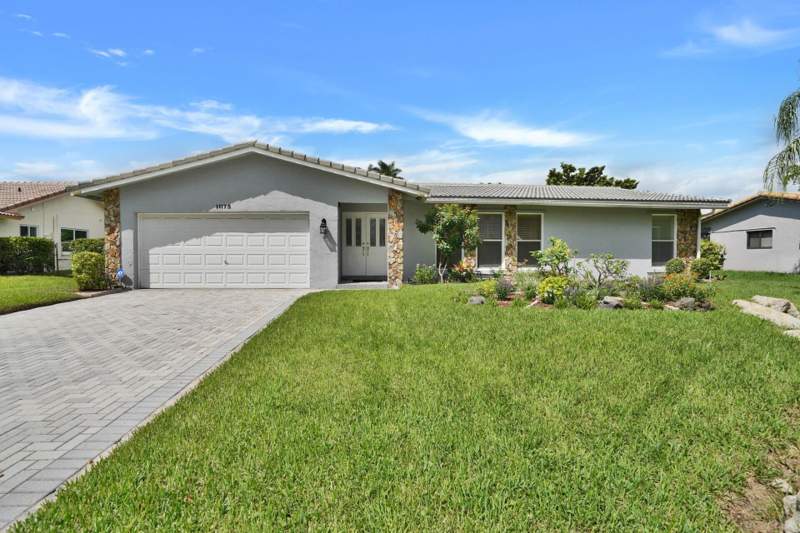 4 bedroom Single Family Residence at 11175 NW 20th Drive, Cypress Run, Coral Springs — photo 2