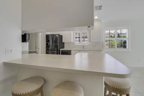 8863 SE Retreat Drive, Hobe Sound FL - photo 19 of 55