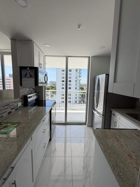 1505 N Riverside Drive #703, Pompano Beach FL - photo 12 of 22