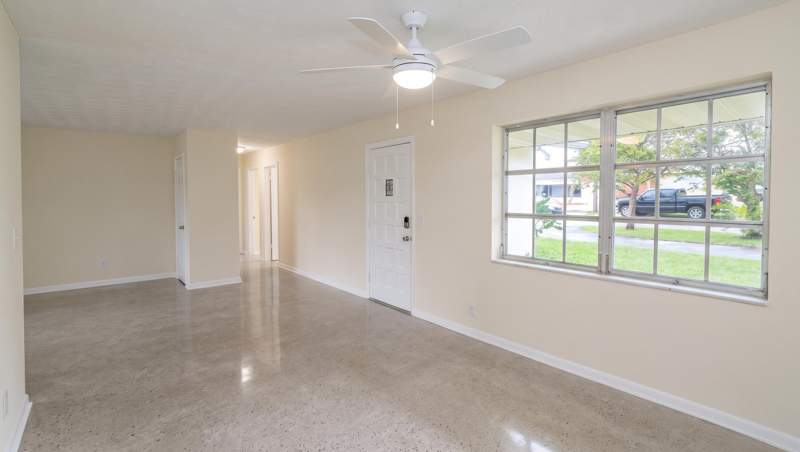 3 bedroom Single Family Residence at 531 SW 11th Avenue, Lakeside Estates, Hallandale Beach — photo 2