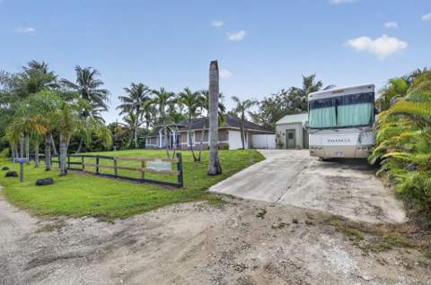 10920 Barn Road, Lake Worth FL - photo 8 of 56