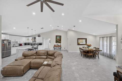 10920 Barn Road, Lake Worth FL - photo 15 of 56