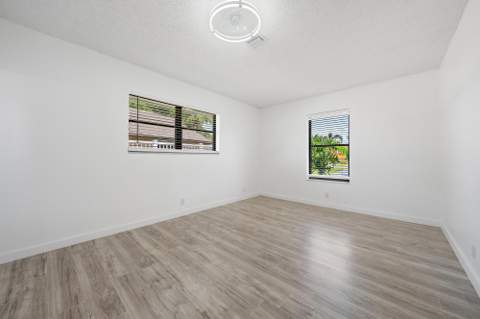 1633 Woods Bend Road, West Palm Beach FL - photo 17 of 27
