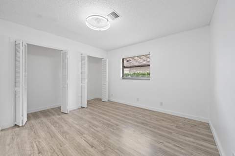 1633 Woods Bend Road, West Palm Beach FL - photo 11 of 27