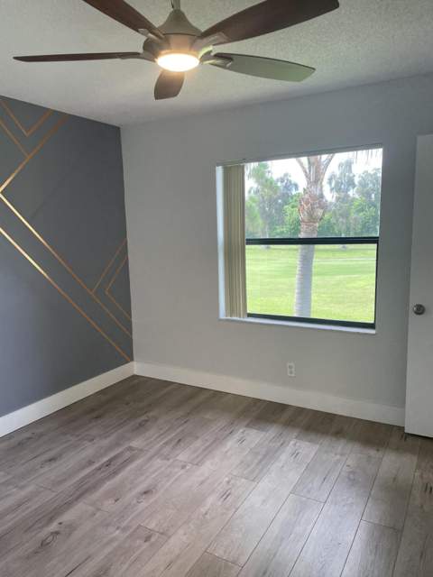 7101 Golf Colony Court #201, Lake Worth FL - photo 7 of 19