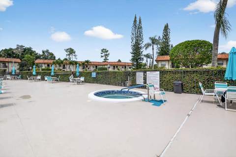 7101 Golf Colony Court #201, Lake Worth FL - photo 13 of 19