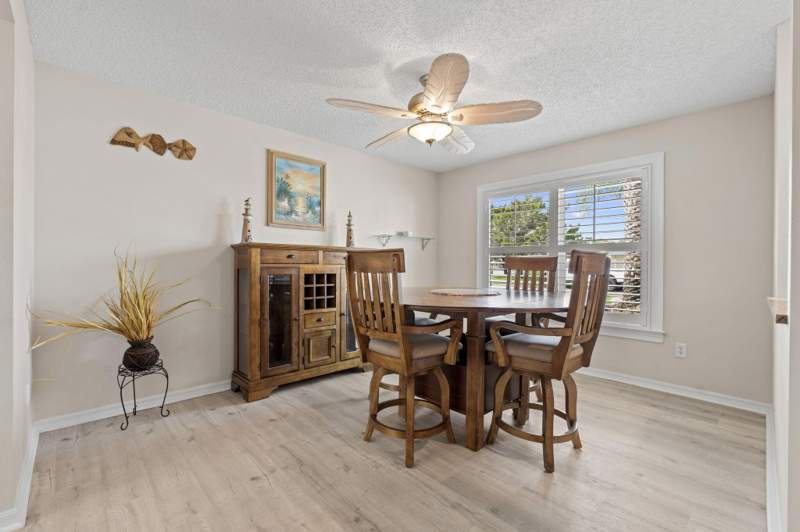 2 bedroom Condominium at 550 Paurotis Lane, Palm Grove Subdivision, Fort Pierce — photo 4