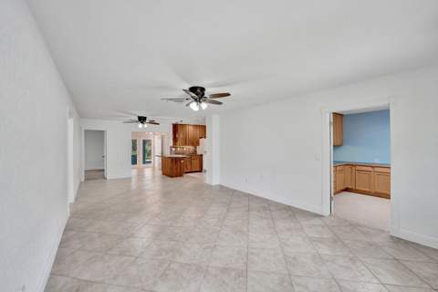 5081 SW 29th Way, Dania Beach FL - photo 11 of 52